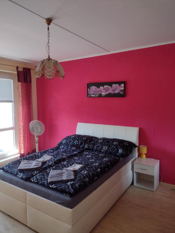 Apartmens Kv Karlovy Vary Esterno foto