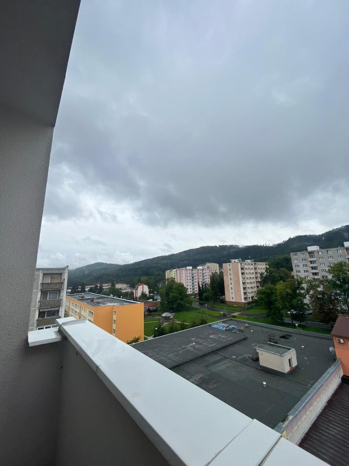 Apartmens Kv Karlovy Vary Esterno foto